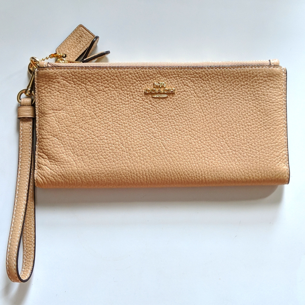 NWOT COACH WALLET/WRISTLET